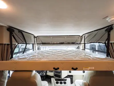 2027 Thor Motor Coach Windsport photo 5
