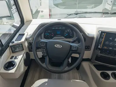 2027 Thor Motor Coach Windsport photo 3