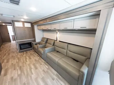 2027 Thor Motor Coach Windsport photo 7