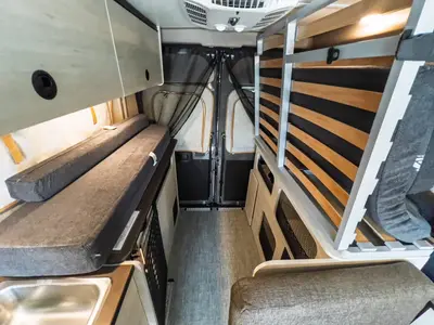 2027 Winnebago Solis Pocket photo 13