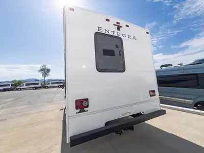 2027 Entegra Coach Odyssey SE photo 29