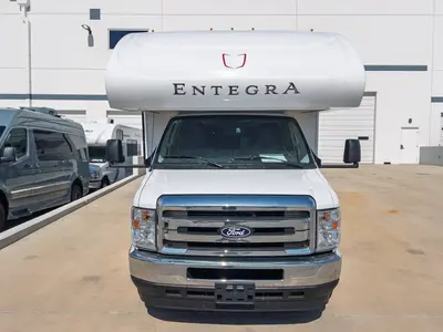 2027 Entegra Coach Odyssey SE photo 28