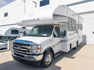 2027 Entegra Coach Odyssey SE photo 28