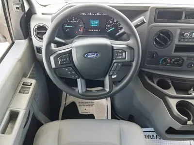 2027 Entegra Coach Odyssey SE photo 3