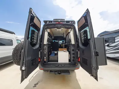 2027 Storyteller Overland Beast Mode photo 2