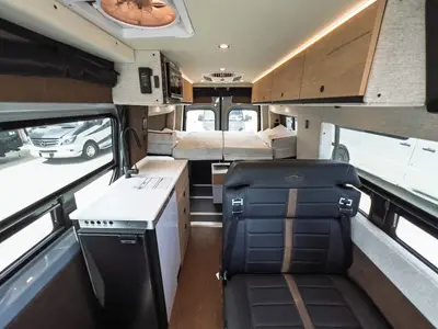 2027 Storyteller Overland Mode photo 6