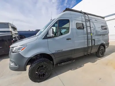 2027 Tiffin Motorhomes GH1 photo 17