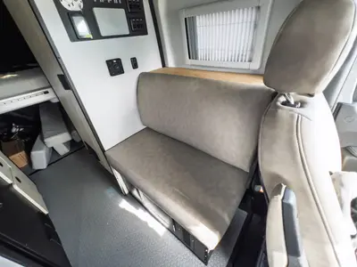 2027 Tiffin Motorhomes GH1 photo 8