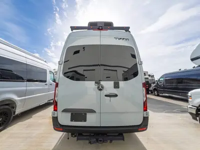 2027 Tiffin Motorhomes GH1 photo 19