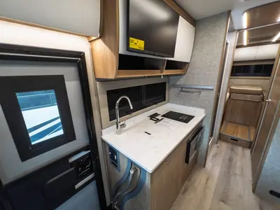 2027 Tiffin Motorhomes Wayfarer photo 9