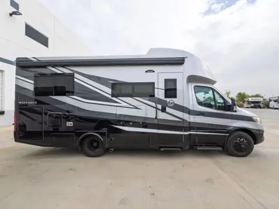 2027 Tiffin Motorhomes Wayfarer photo 17