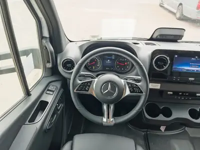 2027 Tiffin Motorhomes Wayfarer photo 3
