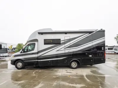 2027 Tiffin Motorhomes Wayfarer photo 23