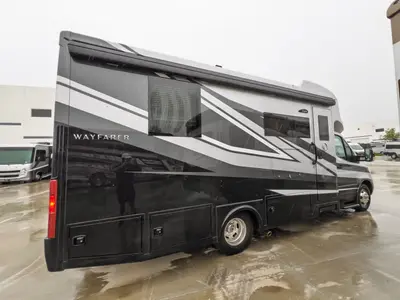 2027 Tiffin Motorhomes Wayfarer photo 17
