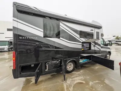 2027 Tiffin Motorhomes Wayfarer photo 18