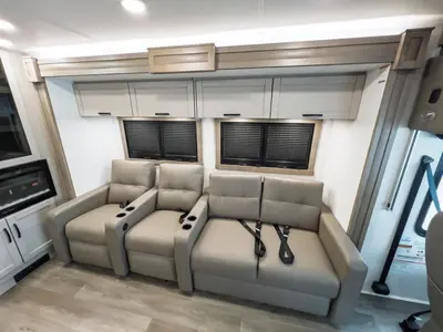 2027 Entegra Coach Vision XL photo 8