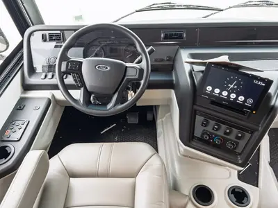 2027 Entegra Coach Vision XL photo 2