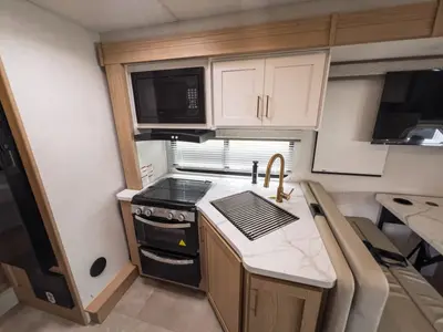 2027 Thor Motor Coach Chateau photo 11
