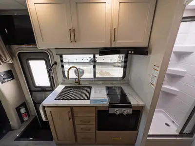 2027 Thor Motor Coach Chateau Sprinter photo 10