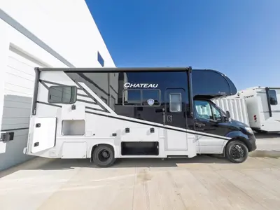 2027 Thor Motor Coach Chateau Sprinter photo 18