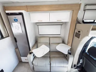 2027 Thor Motor Coach Chateau Sprinter photo 8