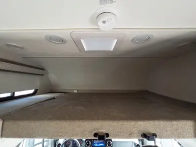 2027 Thor Motor Coach Chateau Sprinter photo 5