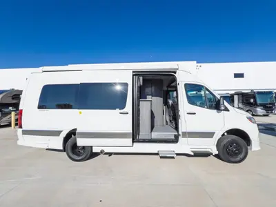 2027 Grech RV Strada-ION photo 19