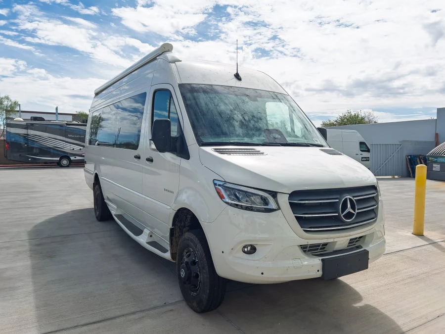 2027 Entegra Coach Insignia exterior