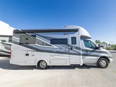 2027 Tiffin Motorhomes Wayfarer photo 16