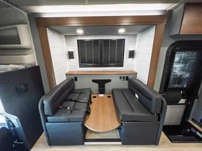 2027 Entegra Coach Accolade XT photo 10