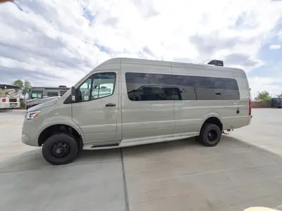 2027 Entegra Coach Insignia photo 20