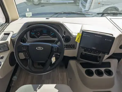 2027 Thor Motor Coach Windsport photo 2