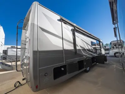2027 Thor Motor Coach Windsport photo 22