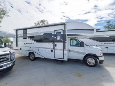 2027 Entegra Coach Odyssey photo 18