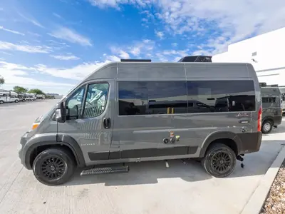 2027 Entegra Coach ARC photo 18