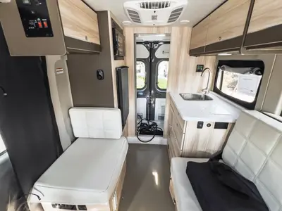 2027 Entegra Coach ARC photo 6