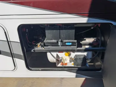 2027 Entegra Coach Vision XL photo 28