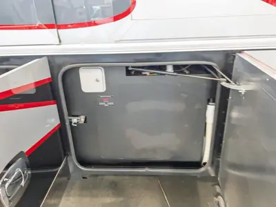 2027 Tiffin Motorhomes Zephyr photo 25