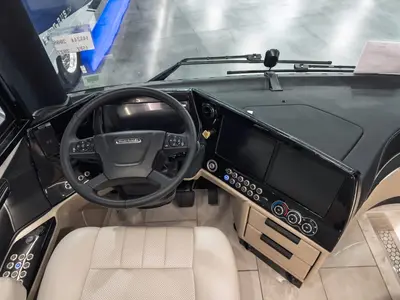 2027 Tiffin Motorhomes Zephyr photo 2