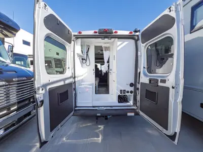 2027 Thor Motor Coach Rize photo 2