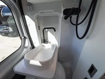 2027 Thor Motor Coach Rize photo 13