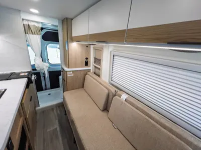 2027 Thor Motor Coach Rize photo 6