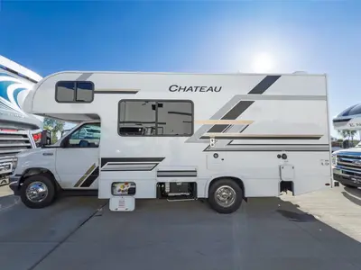 2027 Thor Motor Coach Chateau photo 22