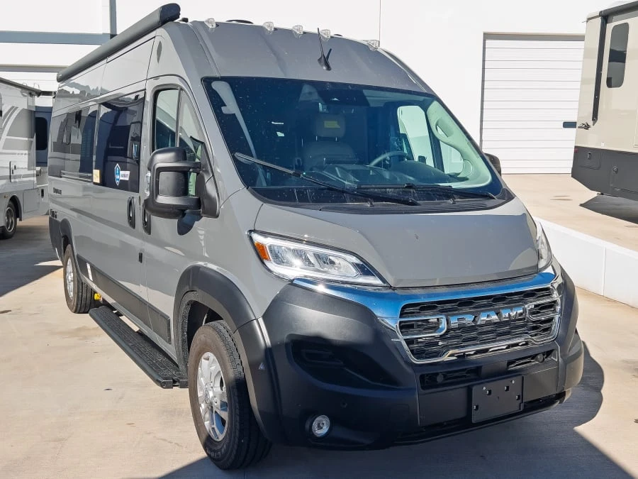 2027 Thor Motor Coach Sequence exterior