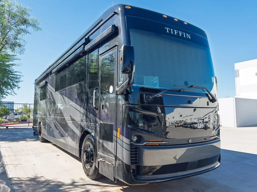 2027 Tiffin Motorhomes Allegro BUS exterior
