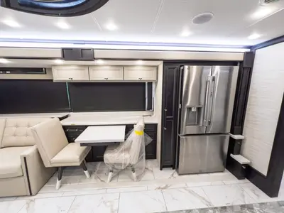 2027 Tiffin Motorhomes Allegro BUS photo 13