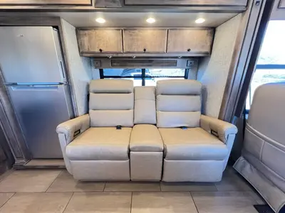 2023 Tiffin Motorhomes Breeze 33BR photo 13