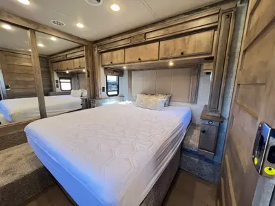 2023 Tiffin Motorhomes Breeze 33BR photo 16
