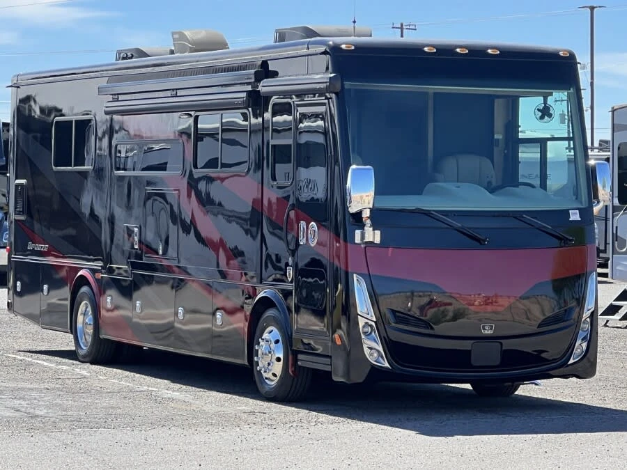 2023 Tiffin Motorhomes Breeze 33BR exterior