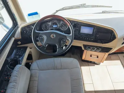 2017 Tiffin Motorhomes Allegro BUS photo 2